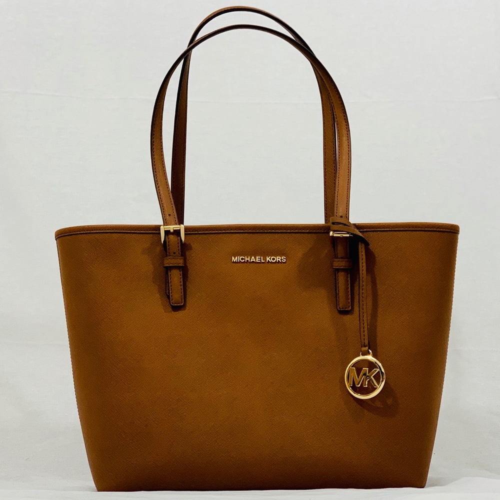 πNWT! Michael Kors Carryall Tote - Picture 1 of 7